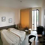 Hotell Flamingo Sunny 4*