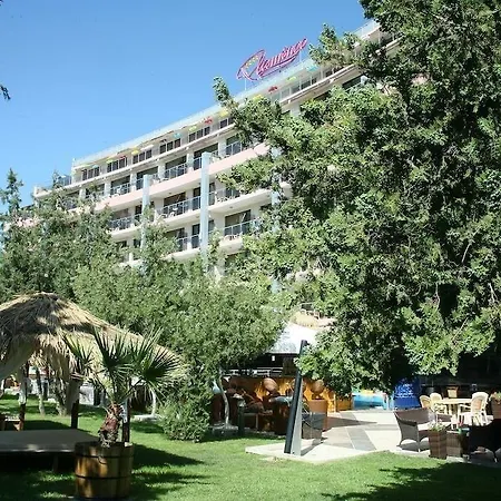 Flamingo Sunny 4* Napospart