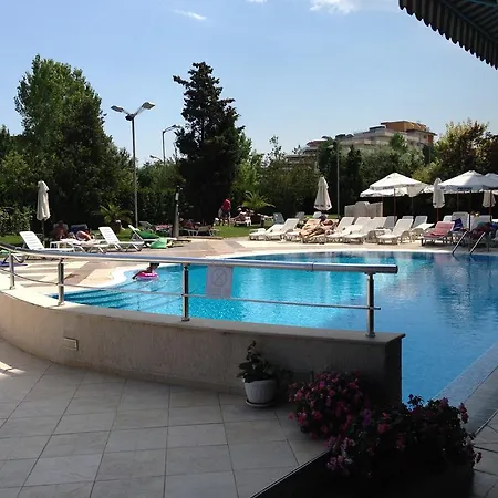 Flamingo Sunny 4*