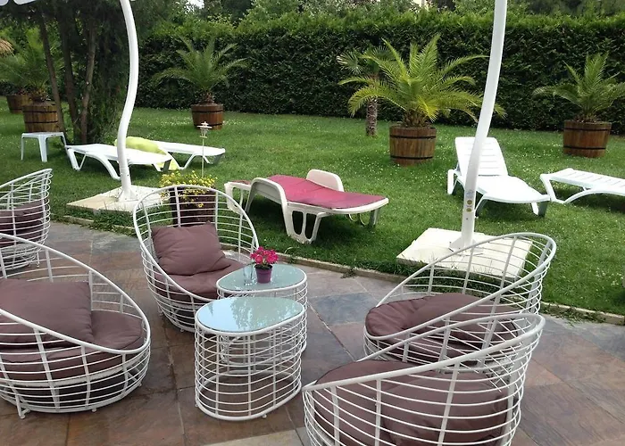 Отель Flamingo Sunny